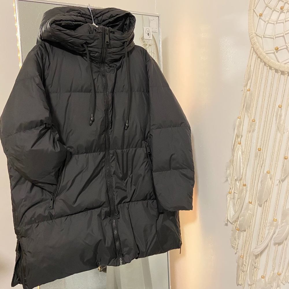SOLD. Zara - 40% Feather- HOODED DOWN COAT